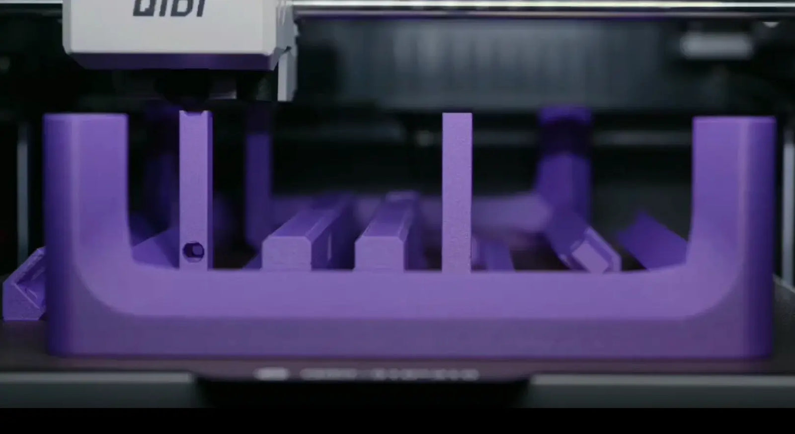 A high-performance 3D printer actually uses purple 3D printing consumables for printing work